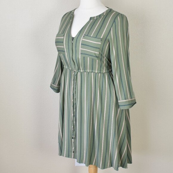 Torrid Stripe Mini Challis High-Low Shirt Dress - 1 - Picture 8 of 10